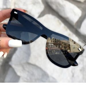 Black Future Wifey Sunnies Topfoxx